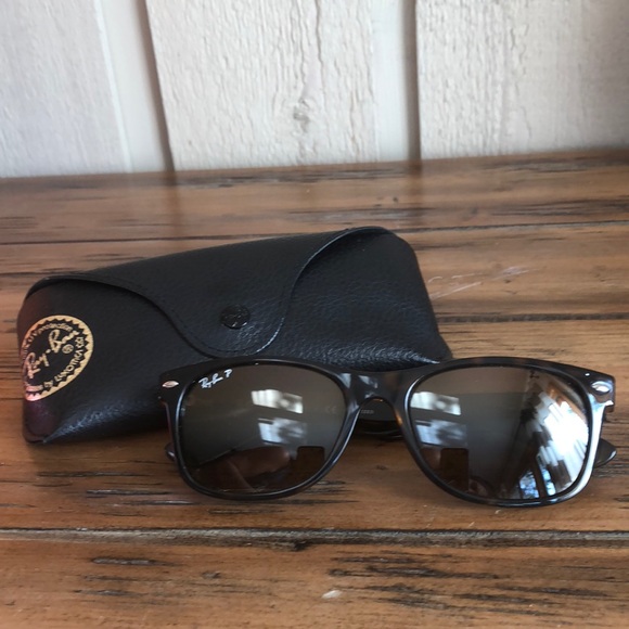 Ray-Ban Polarized New Wayfarer Sunglasses